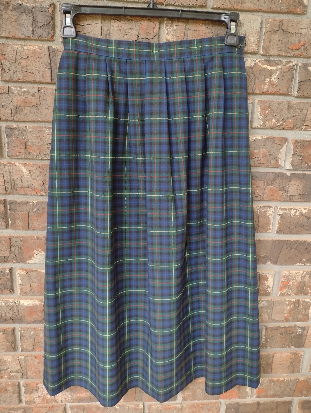 VTG Pendleton 100% Virgin Wool Pleated Skirt Blue Green Plaid Pockets USA Sz 10